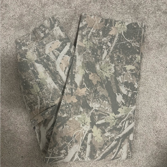 ABERCROMBIE CAMO PANTS SIZE 30x30 - Picture 1 of 3